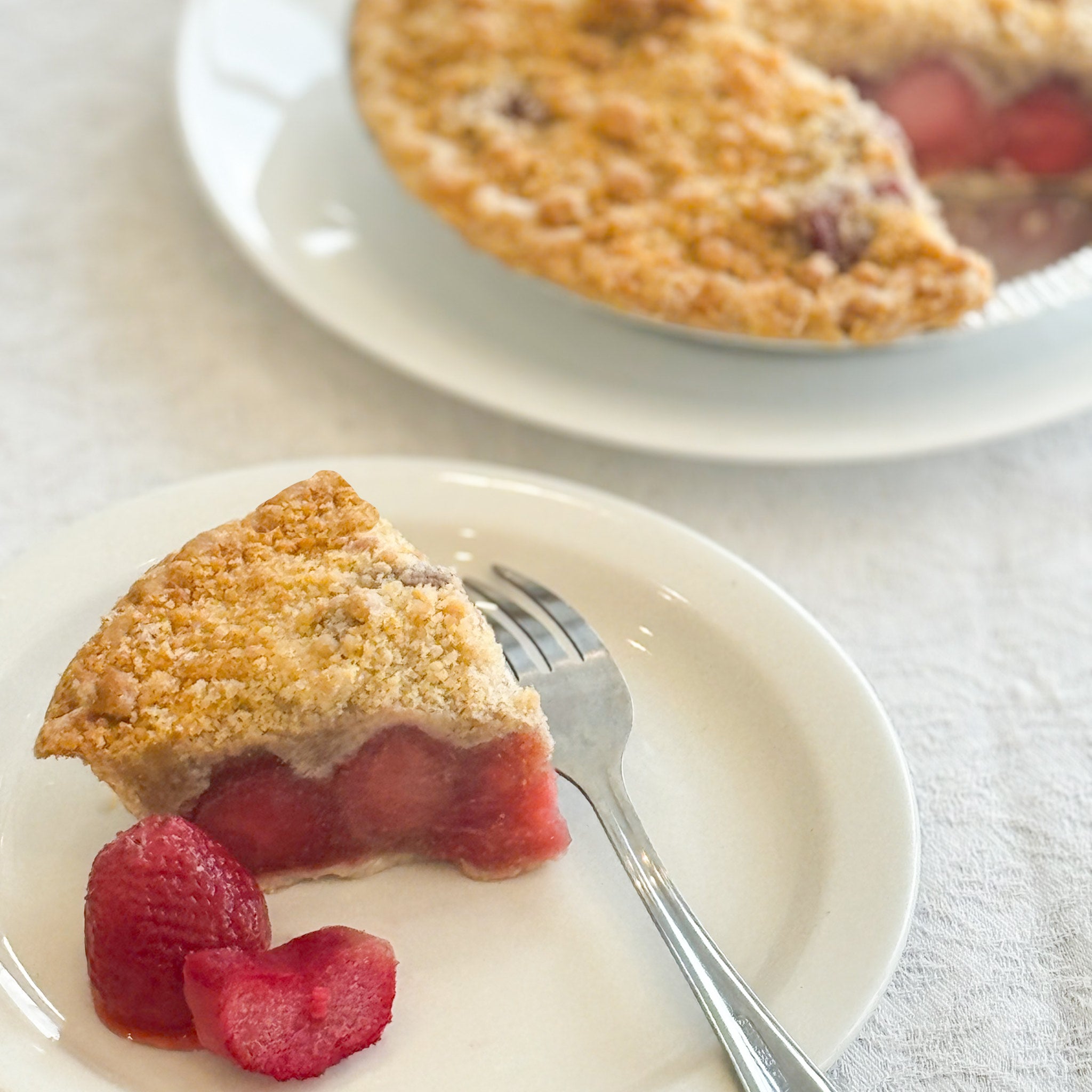Strawberry Rhubarb Crumb Pie (8")